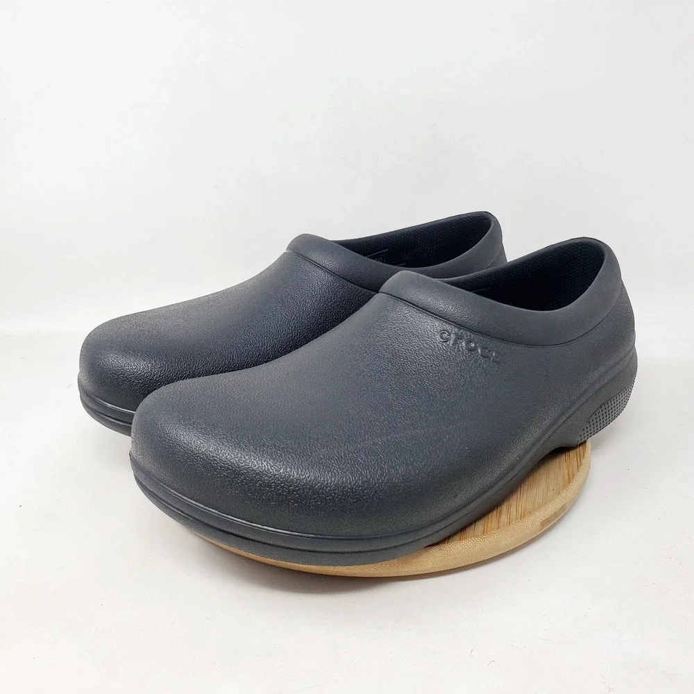 Crocs‎ On The Clock Shoes Mens 11 Black Clog Slip On Work Slip Resistant Kitchen